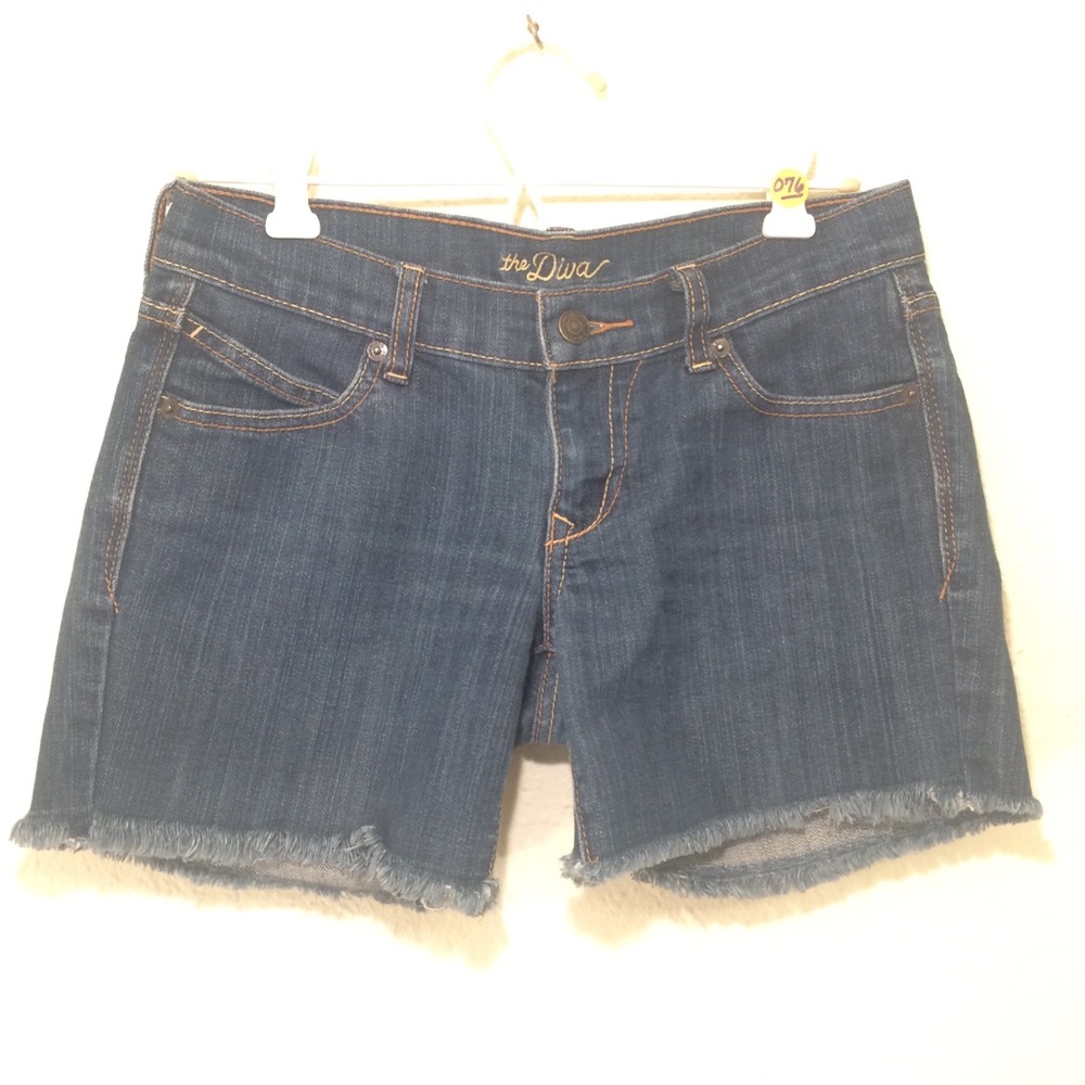 size 1 Diva women’s navy denim shorts(076)